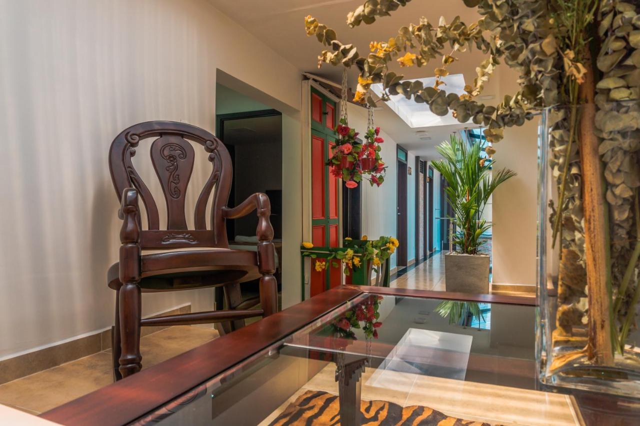 Hotel Alamos Del Parque 佩雷拉 外观 照片