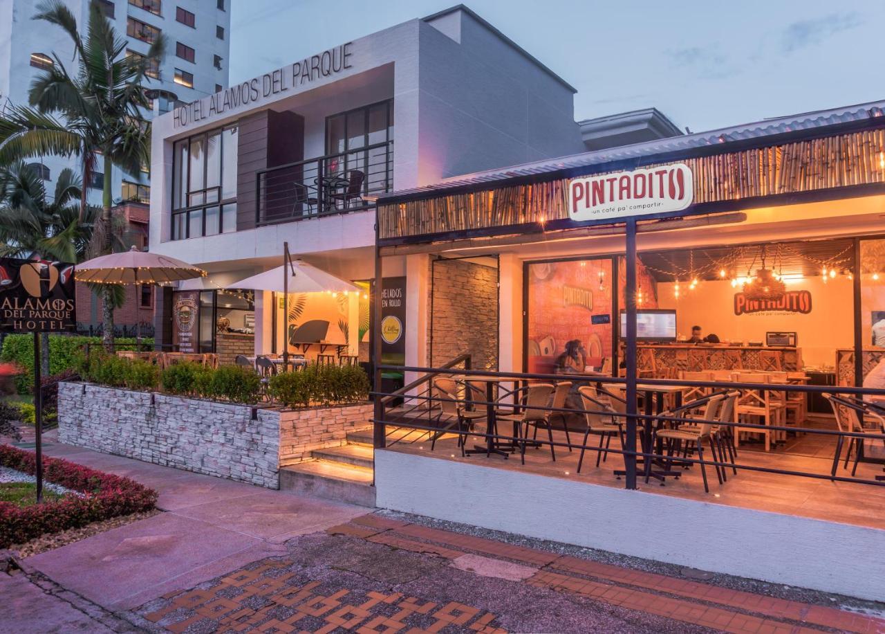 Hotel Alamos Del Parque 佩雷拉 外观 照片